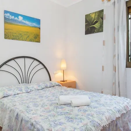 Sleeps 7 וילה *
