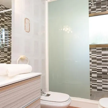Sleeps 7 Villa