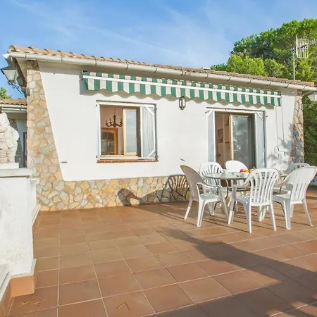 Sleeps 7 * Lloret de Mar