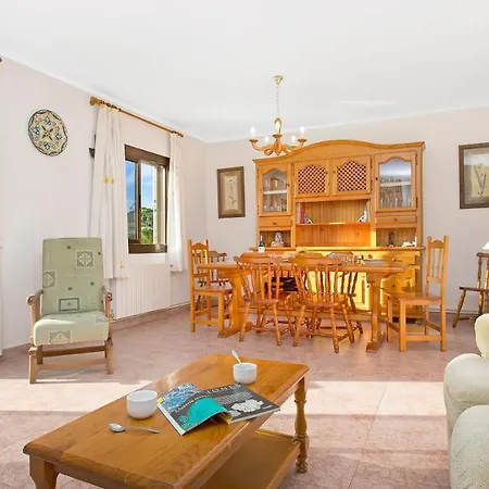 Villa Sleeps 7 Lloret de Mar